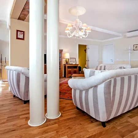Adriatic Royal Sea View * רוביני